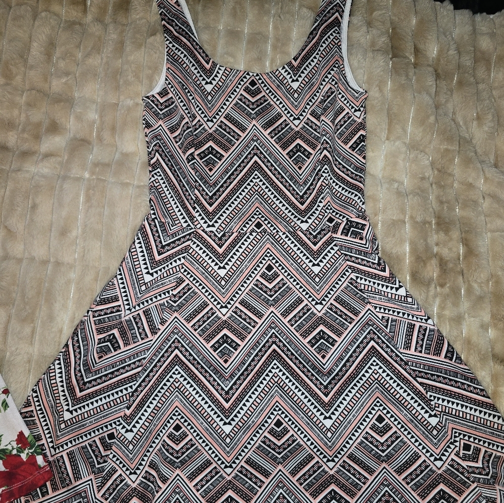 CORAL BLACK AND WHITE DRESS